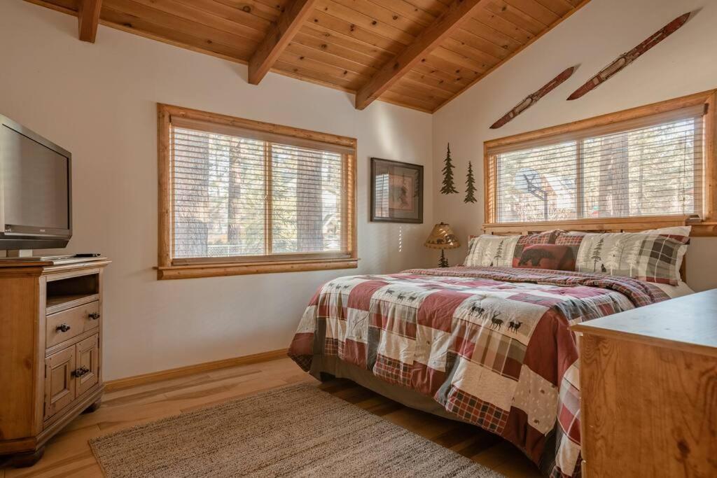 Hot Tub*Kids Room*Family Cabin Big Bear City Exterior photo
