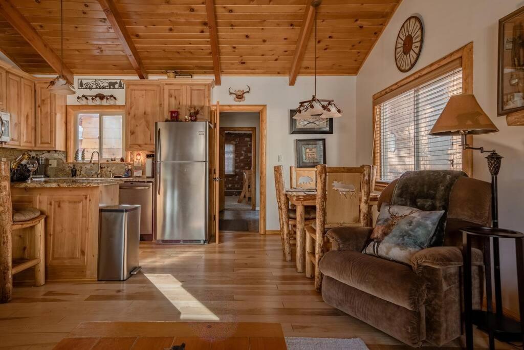 Hot Tub*Kids Room*Family Cabin Big Bear City Exterior photo
